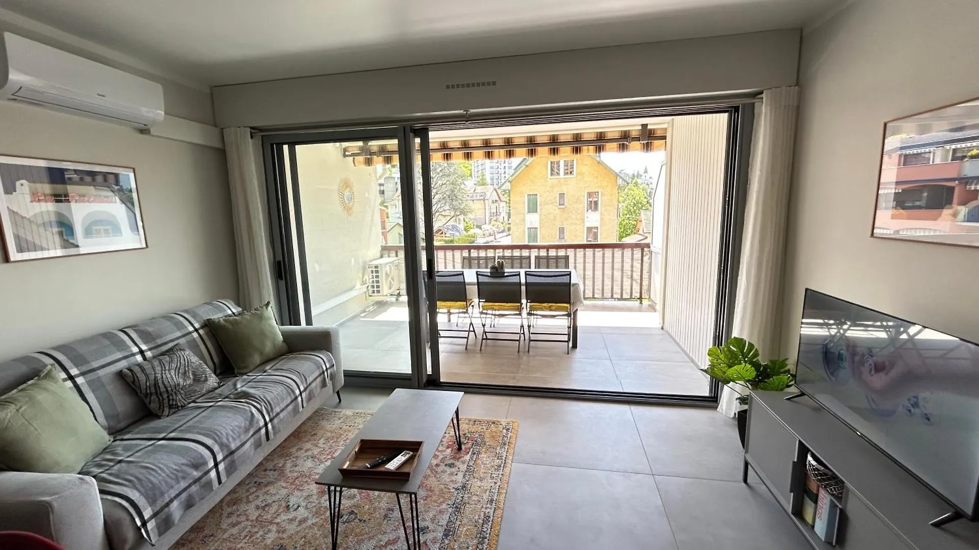 1 Chambre Dans Appartement Neuf, Terrasse Sud, Meuble Contemporain, Parking Aix-les-Bains 0*,  França