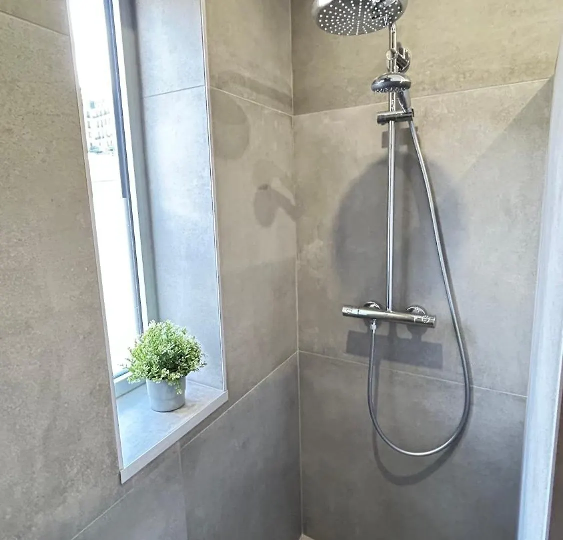 1 Chambre Dans Appartement Neuf, Terrasse Sud, Meuble Contemporain, Parking Aix-les-Bains 0*,  França