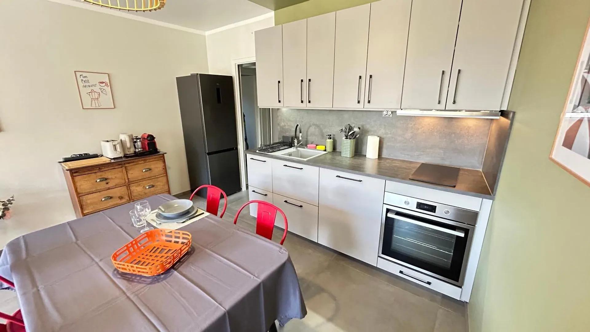 1 Chambre Dans Appartement Neuf, Terrasse Sud, Meuble Contemporain, Parking Aix-les-Bains 0*,  França